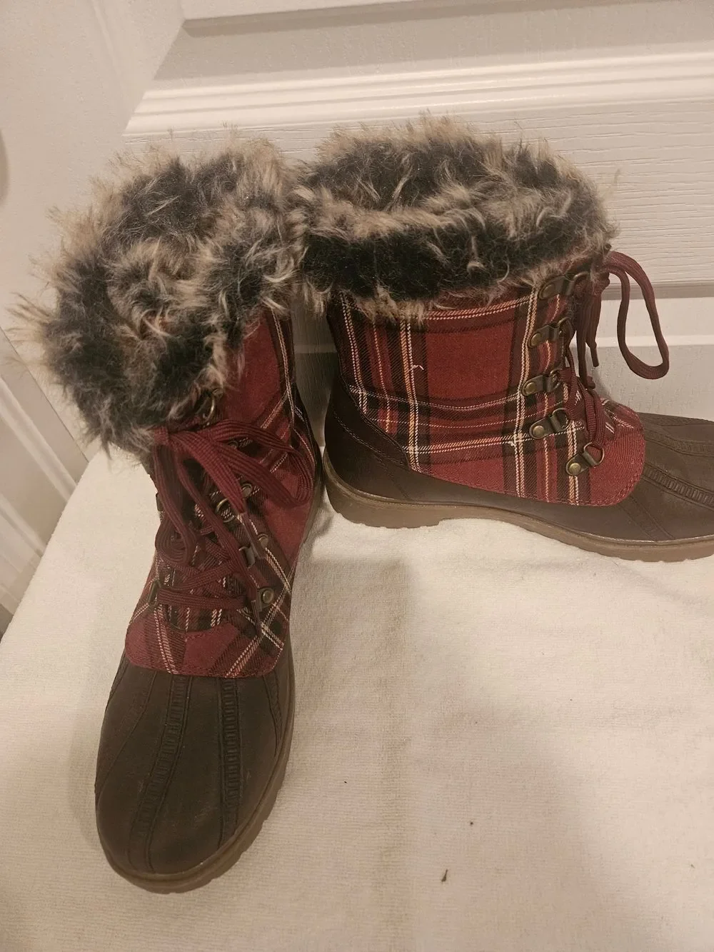 JustFab Burgundy & Brown Faux-Fur Trim Winter Lace-Up Boots